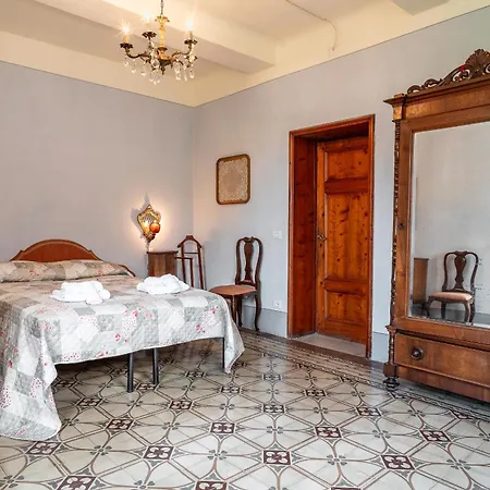 Casa Elena - Camelia *