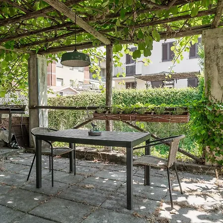 Casa Elena - Camelia